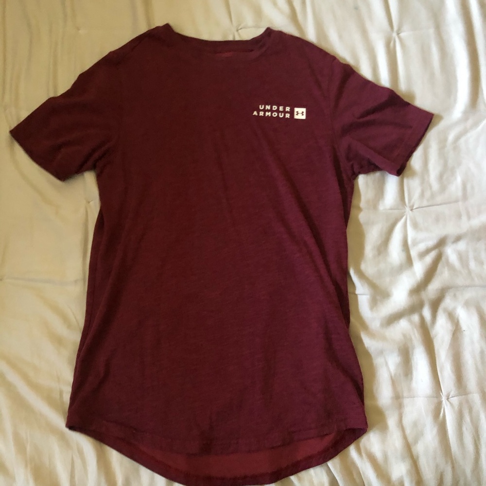 Maroon Under Armour t shirt